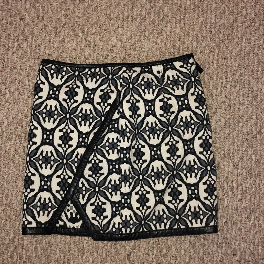 Express Mini Skirt